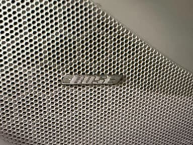 910