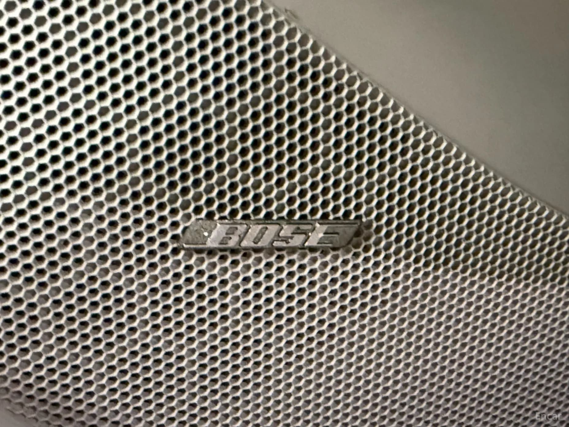 910