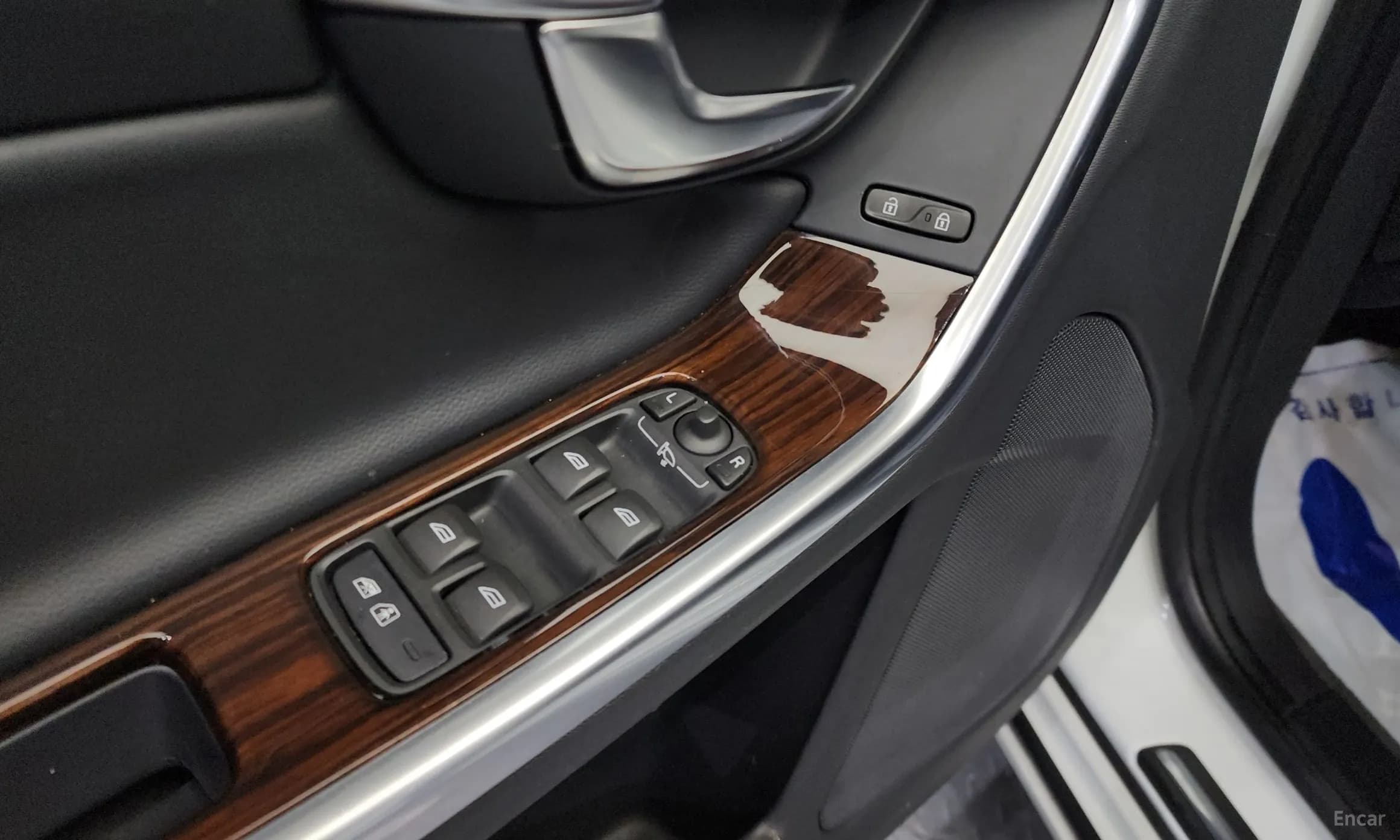 S60
