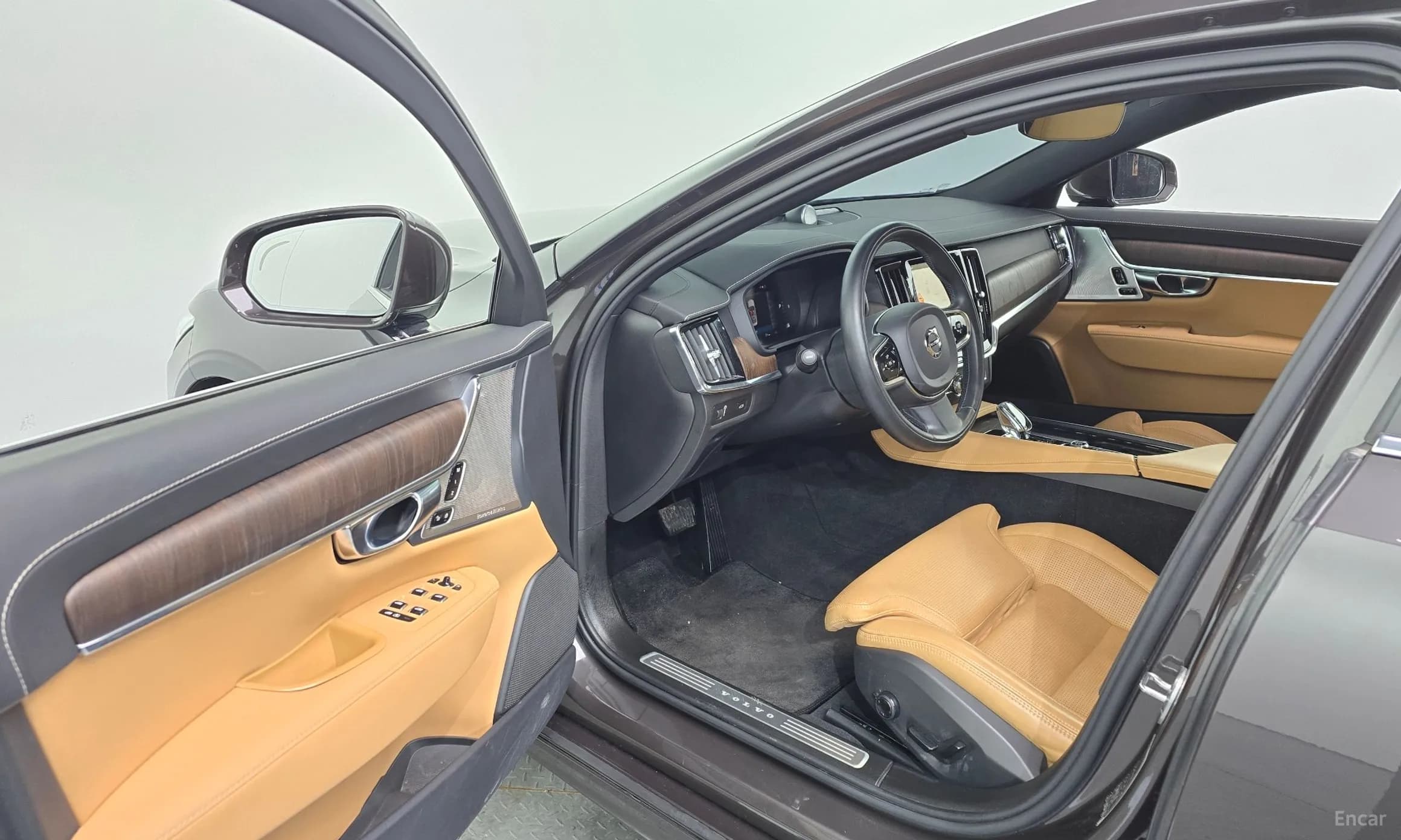S90