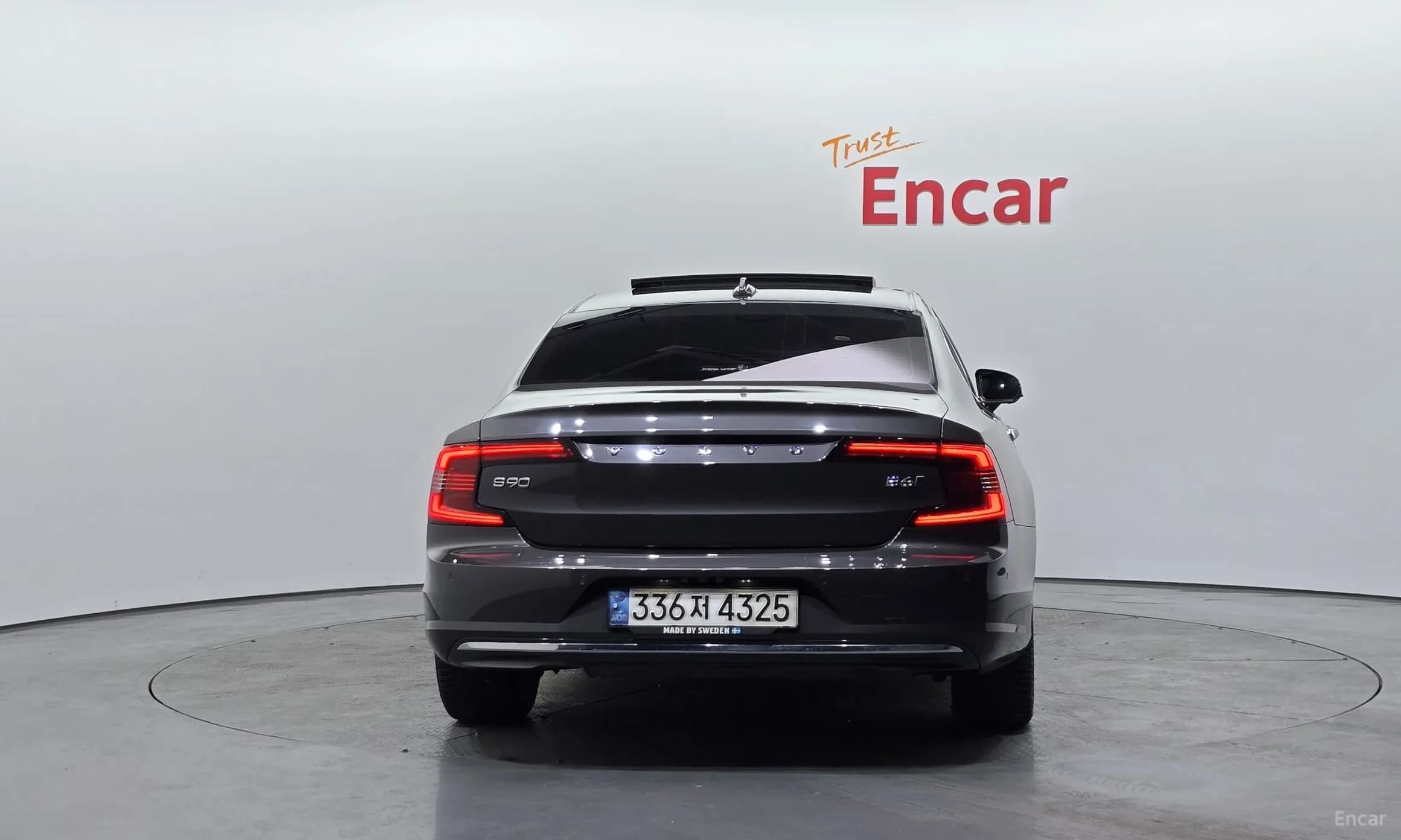 S90