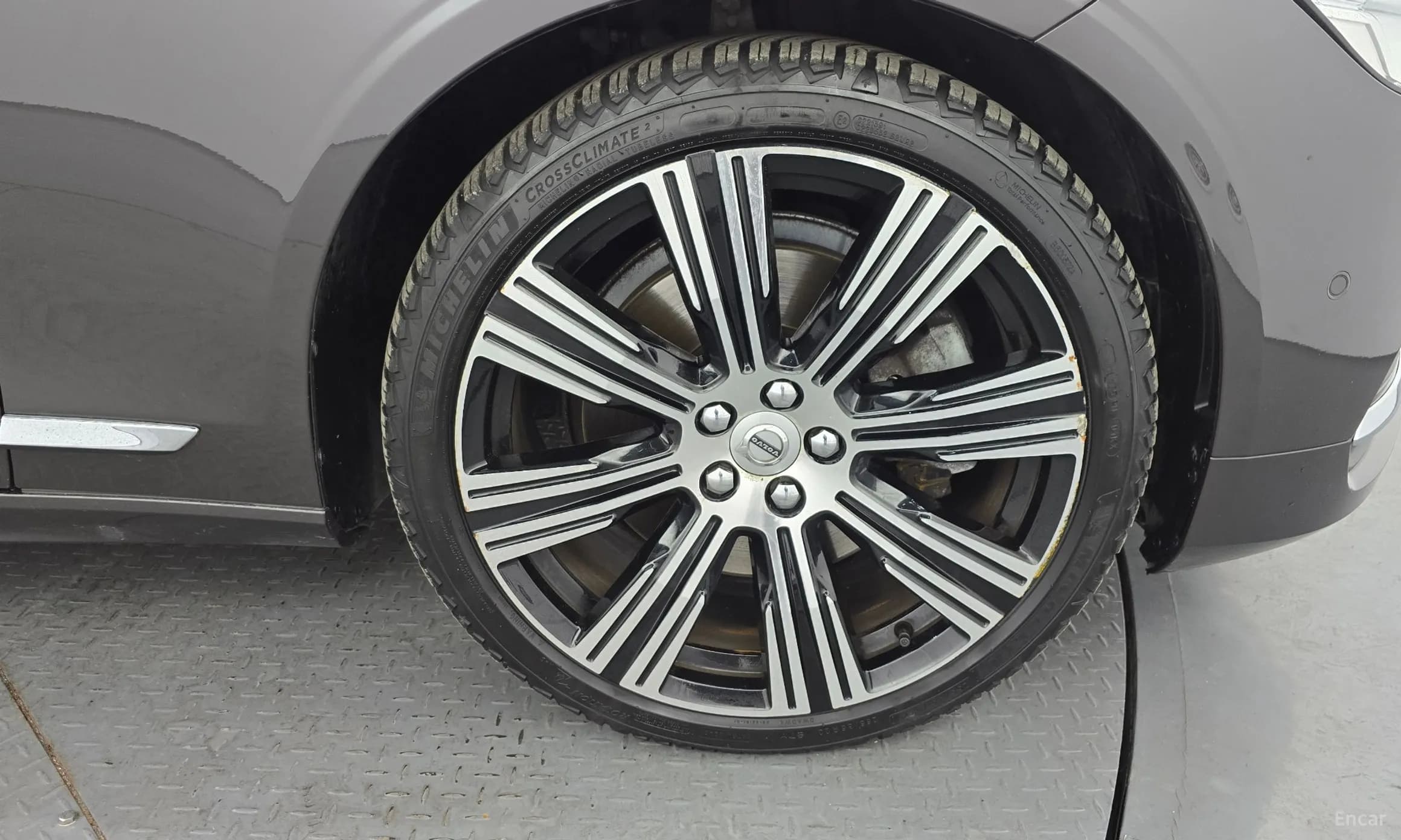S90