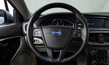 V40