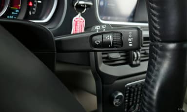 V40