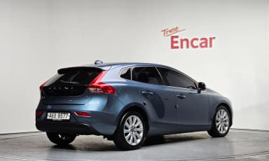 V40