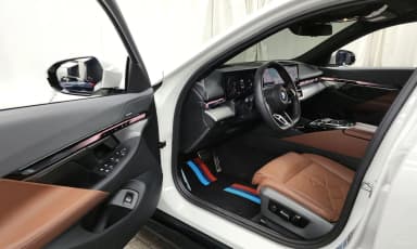 5 Series (G60)