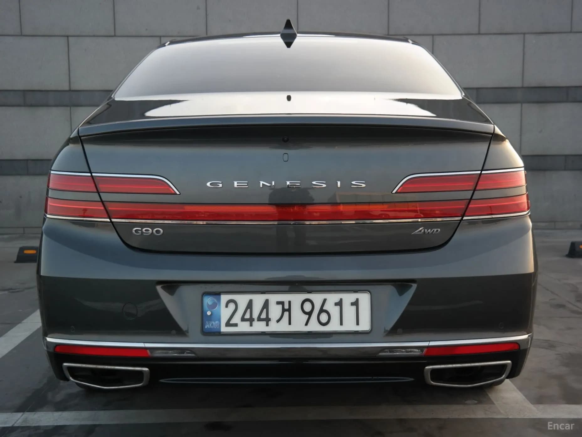 G90