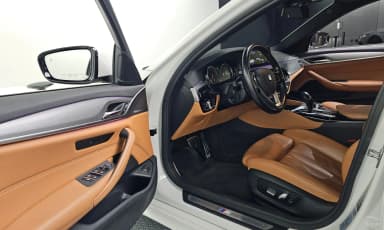 5 Series (G30)