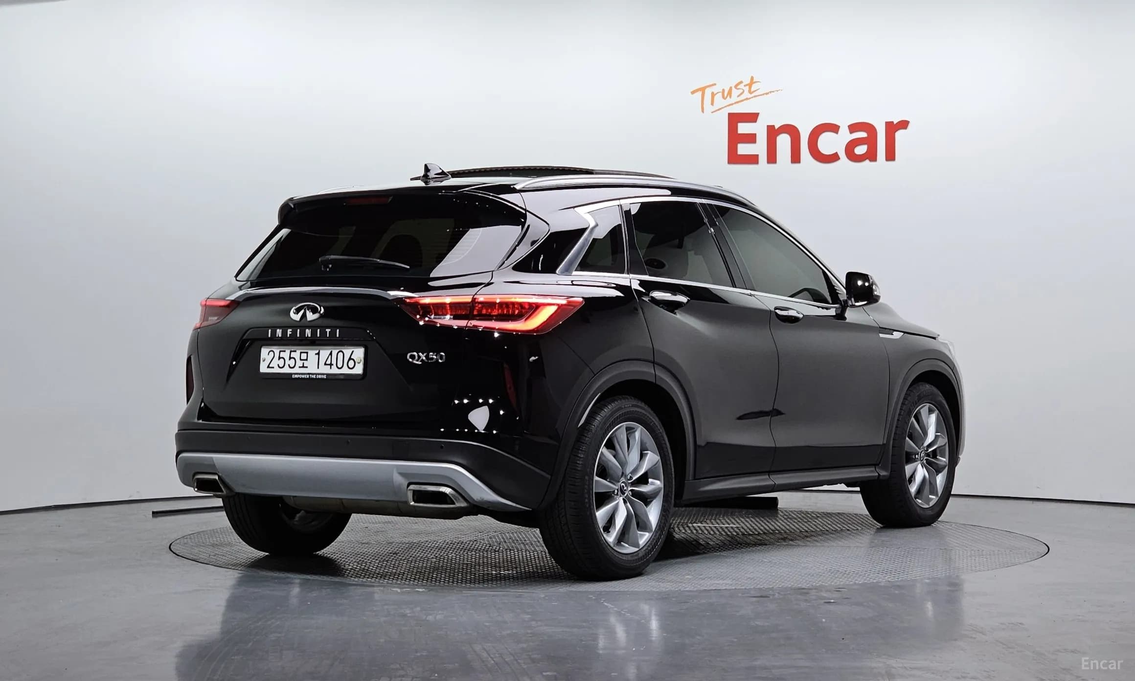 QX50 (P71A)
