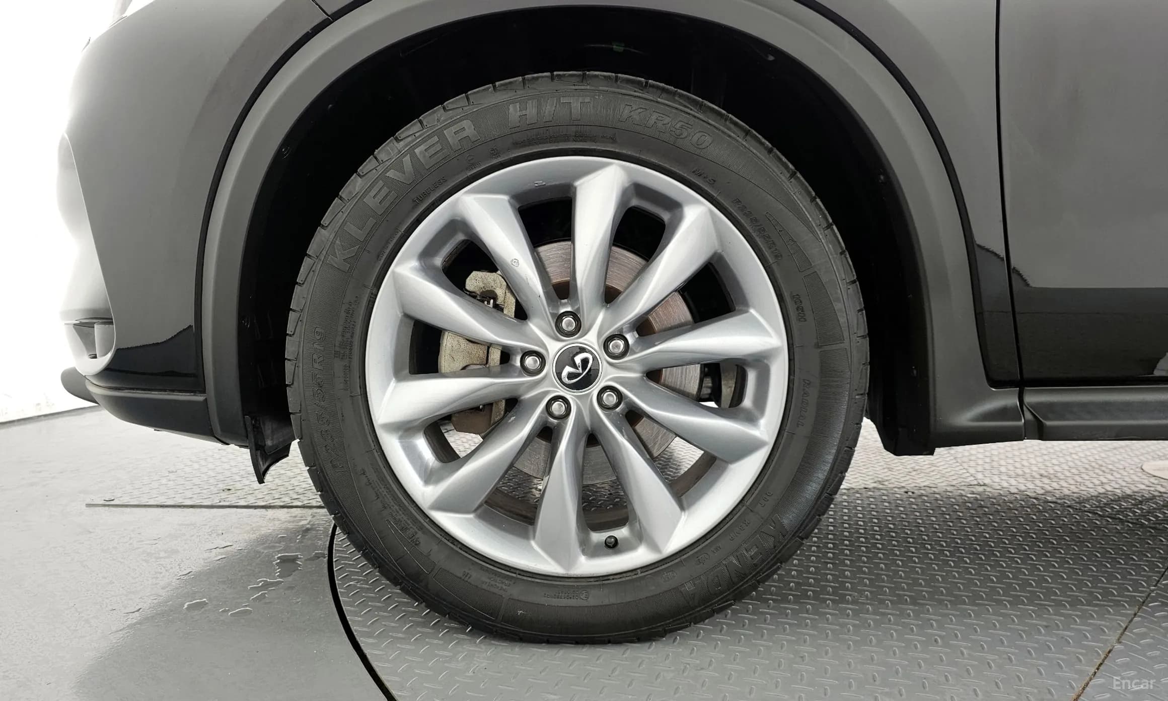 QX50 (P71A)