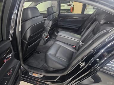 7 Series (F01)