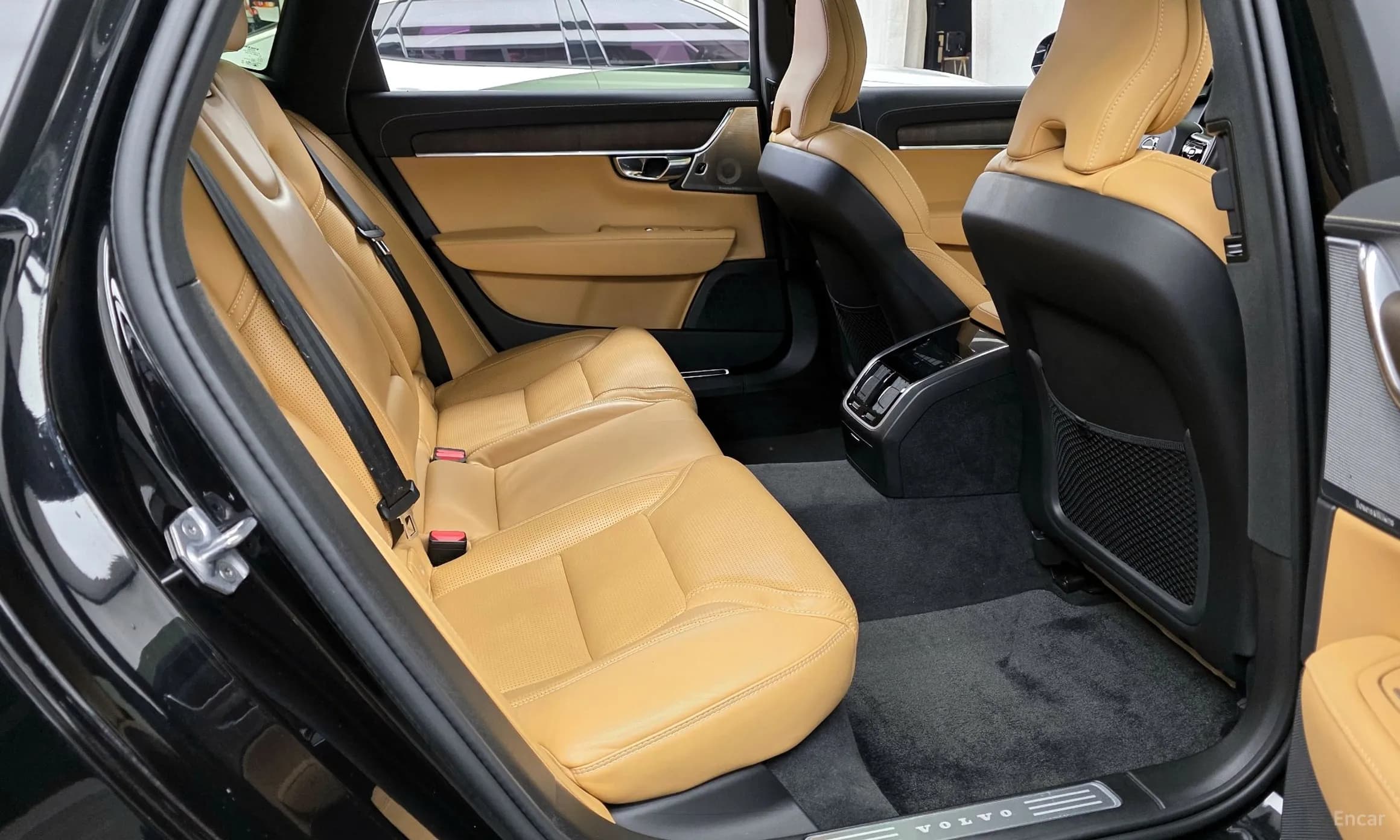 S90