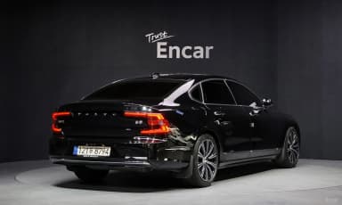 S90
