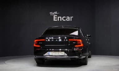 S90