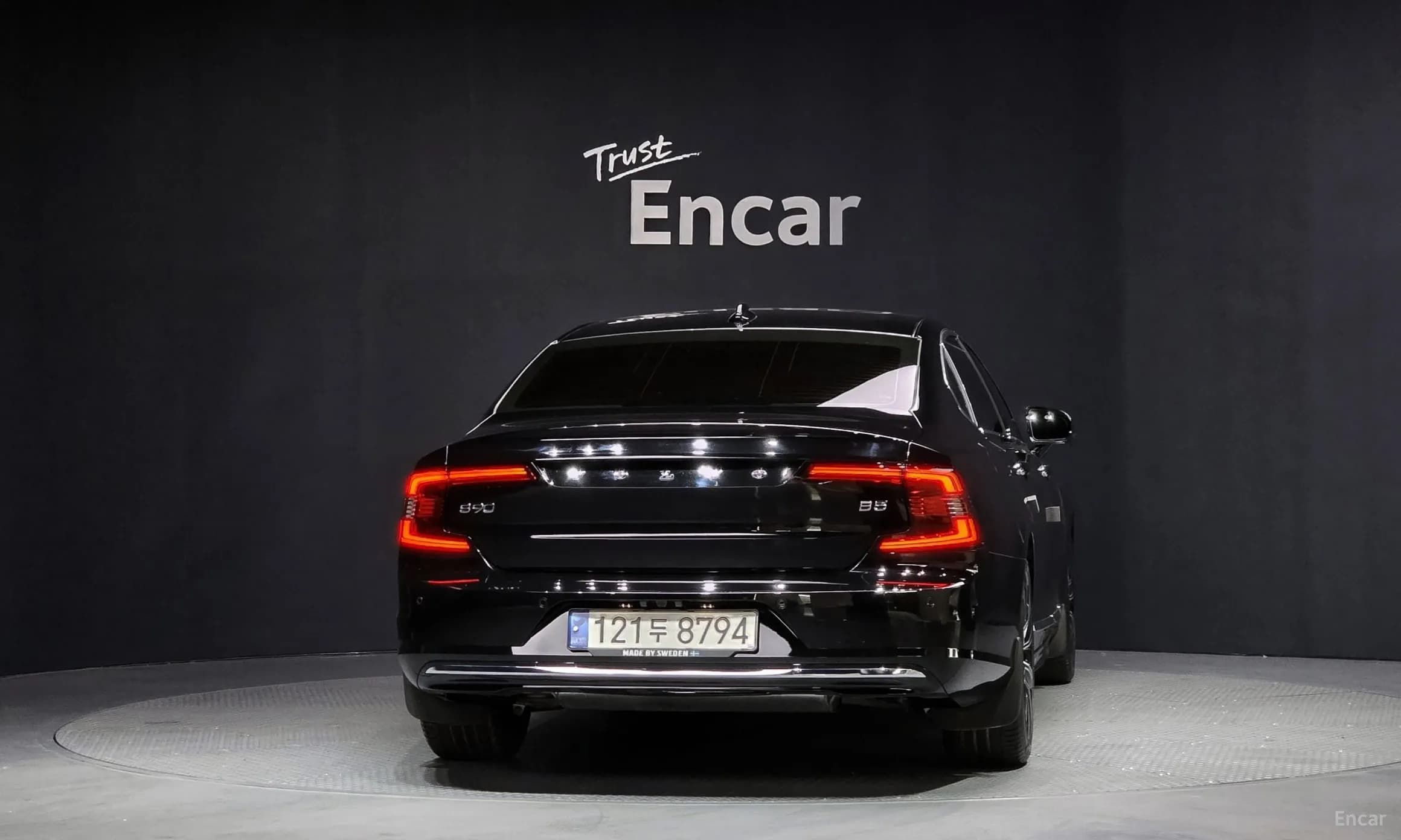 S90