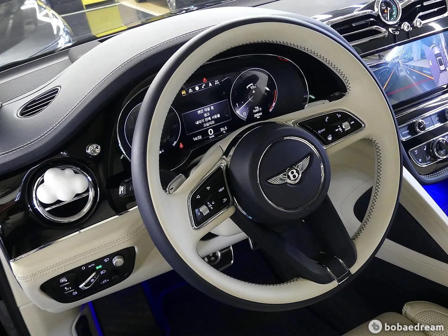 Bentayga