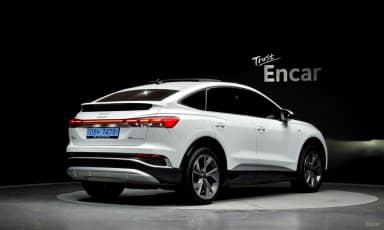Q4 e-tron (F4)