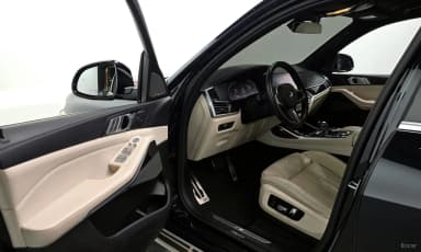 X7 (G07)