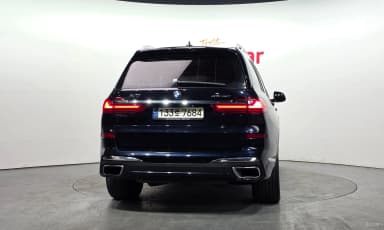 X7 (G07)