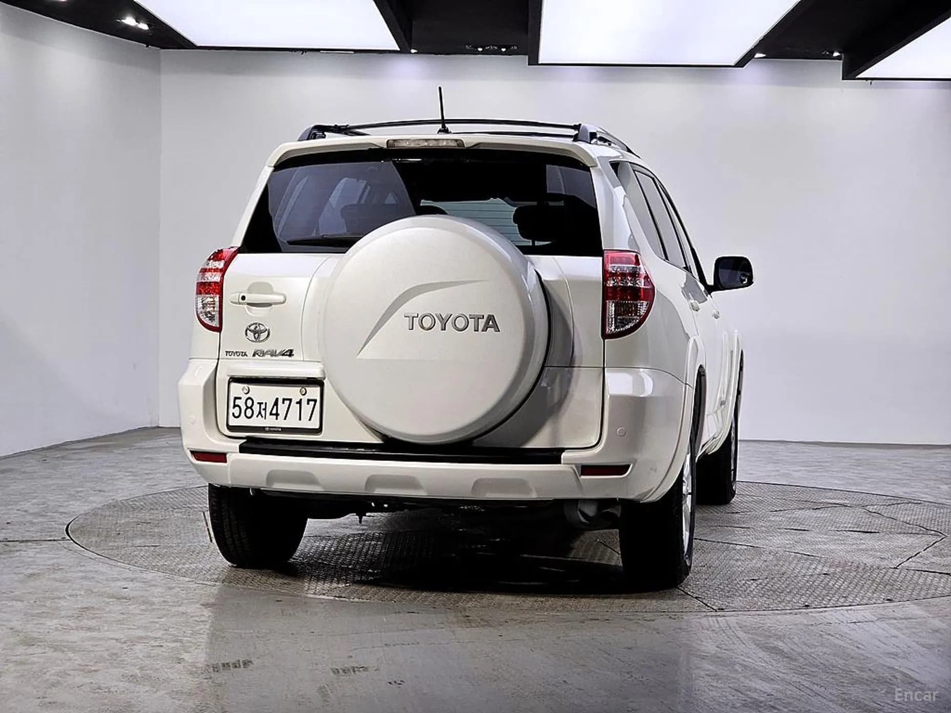 RAV4
