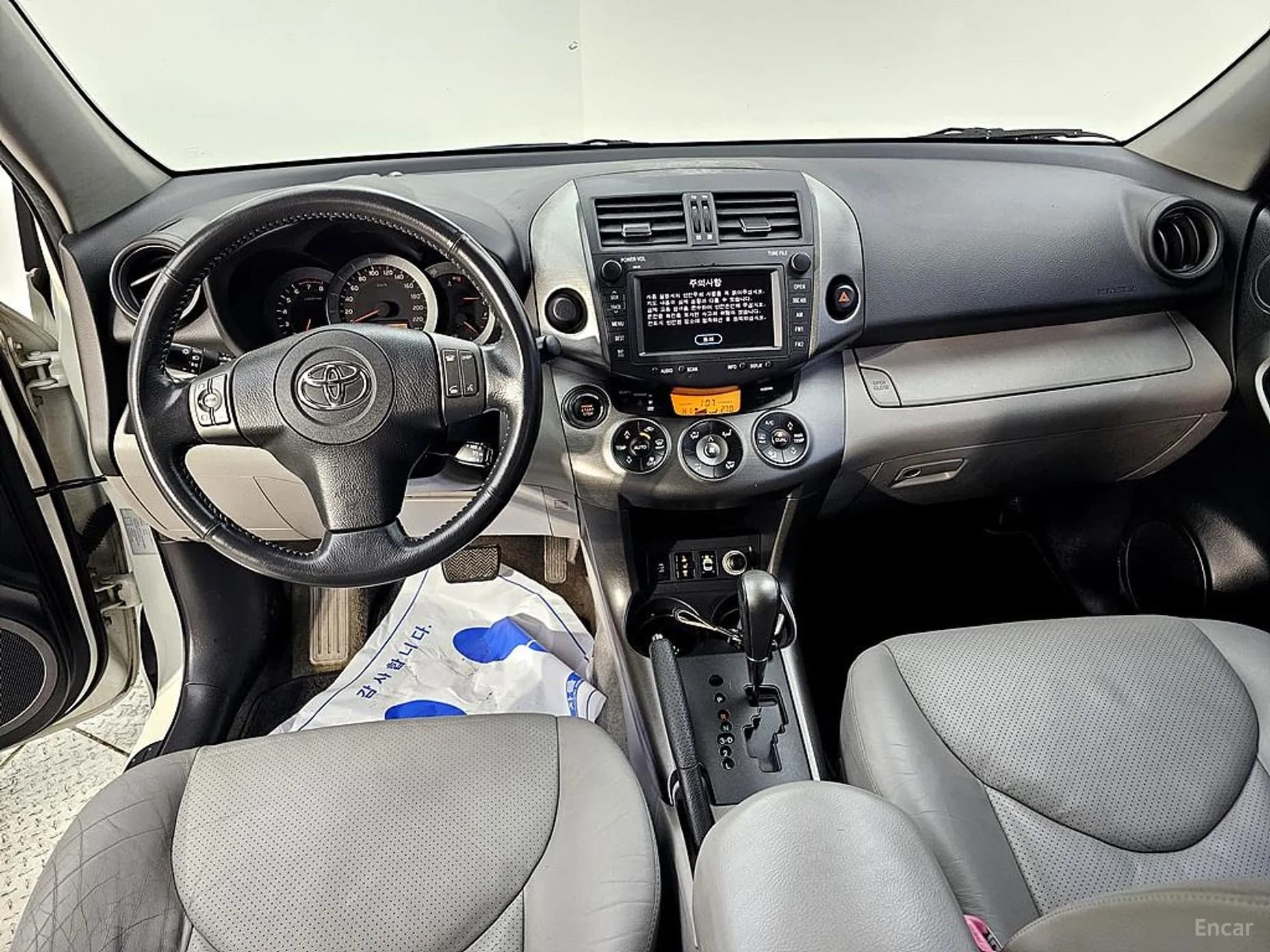 RAV4