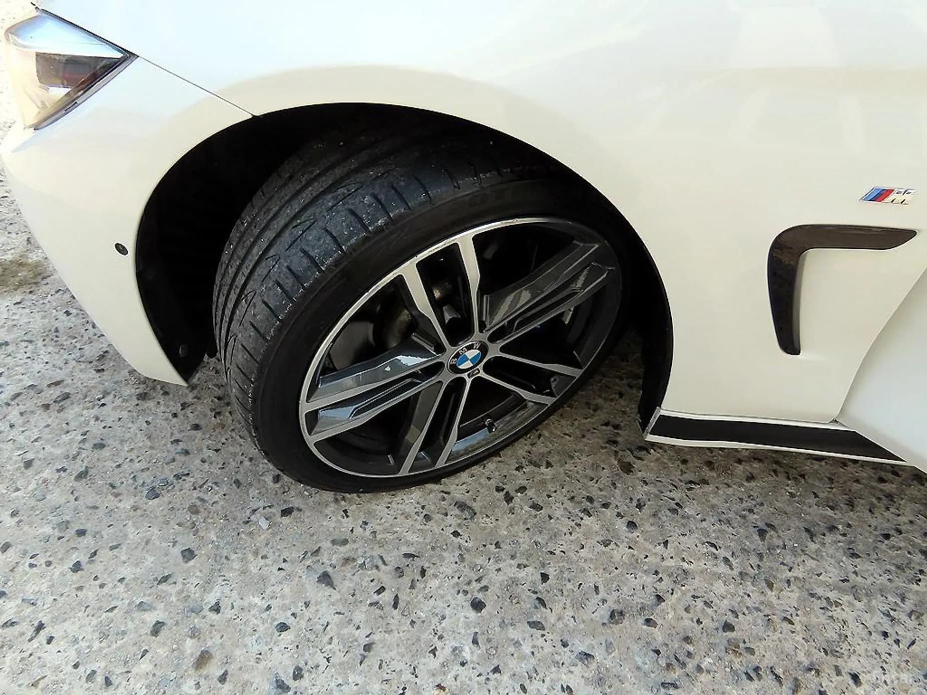 Series 4 (F32)