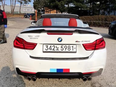 Series 4 (F32)