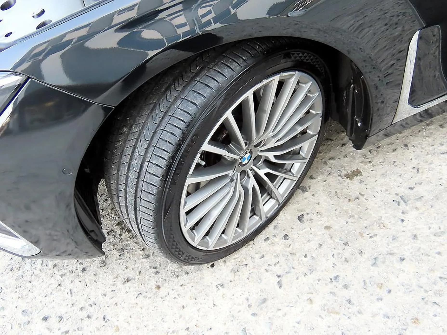 7 Series (G11)