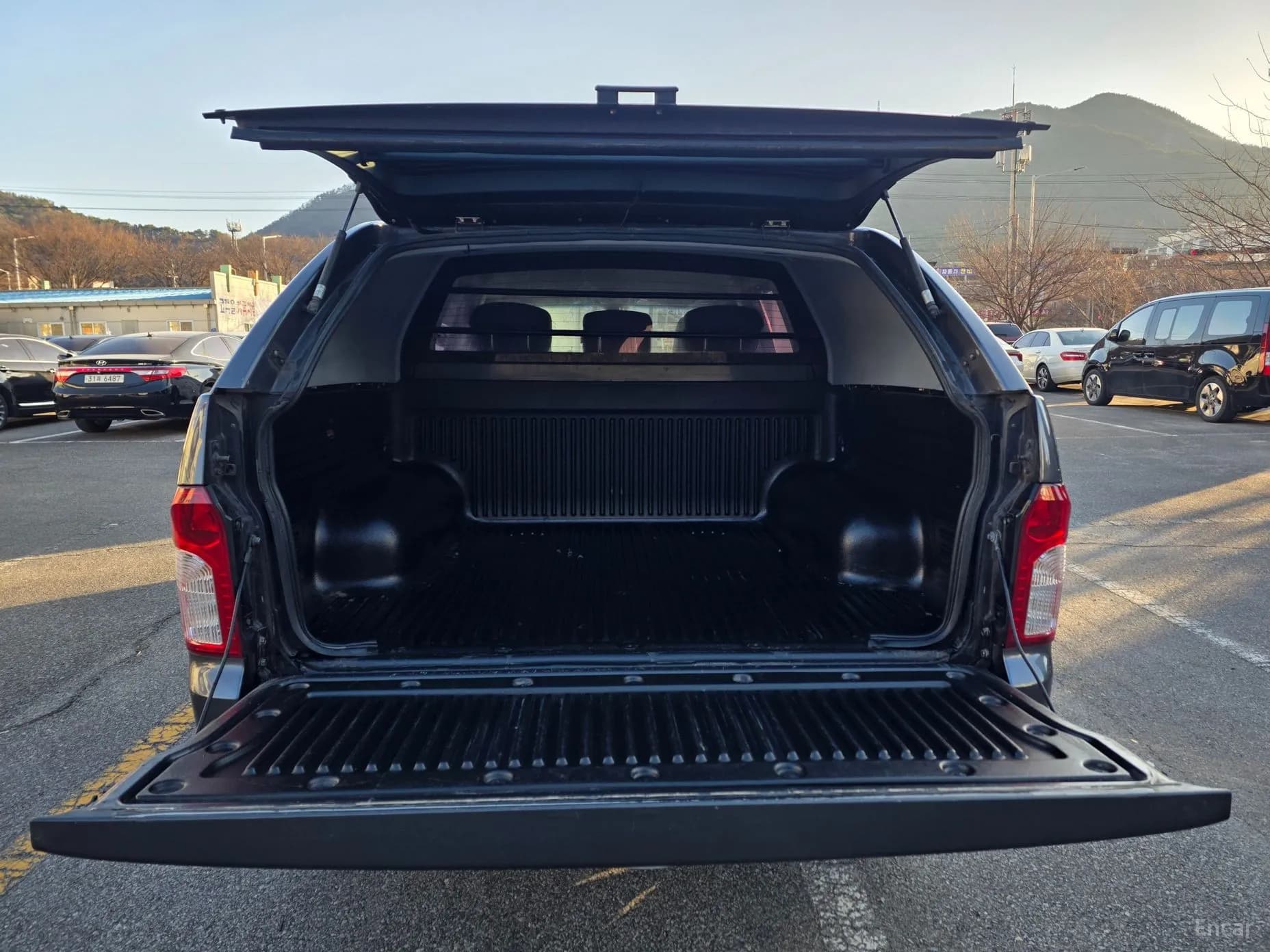Korando Sports