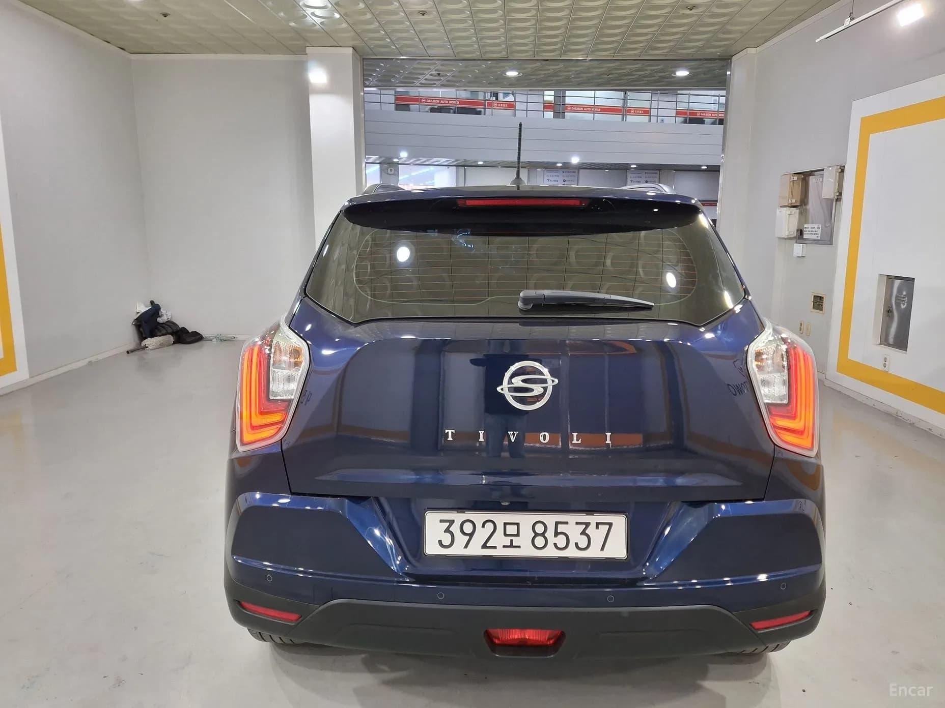 Berry New Tivoli