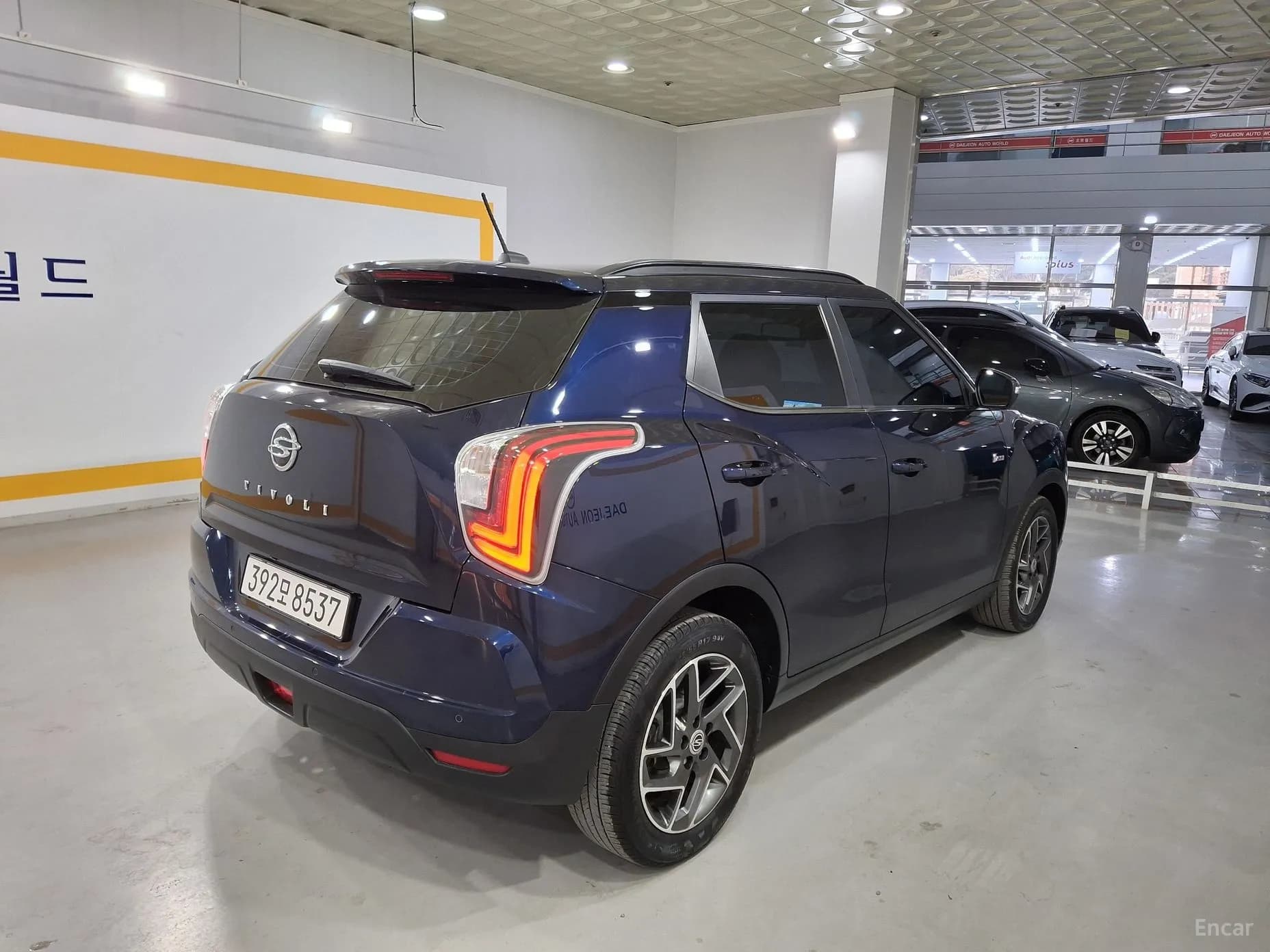 Berry New Tivoli