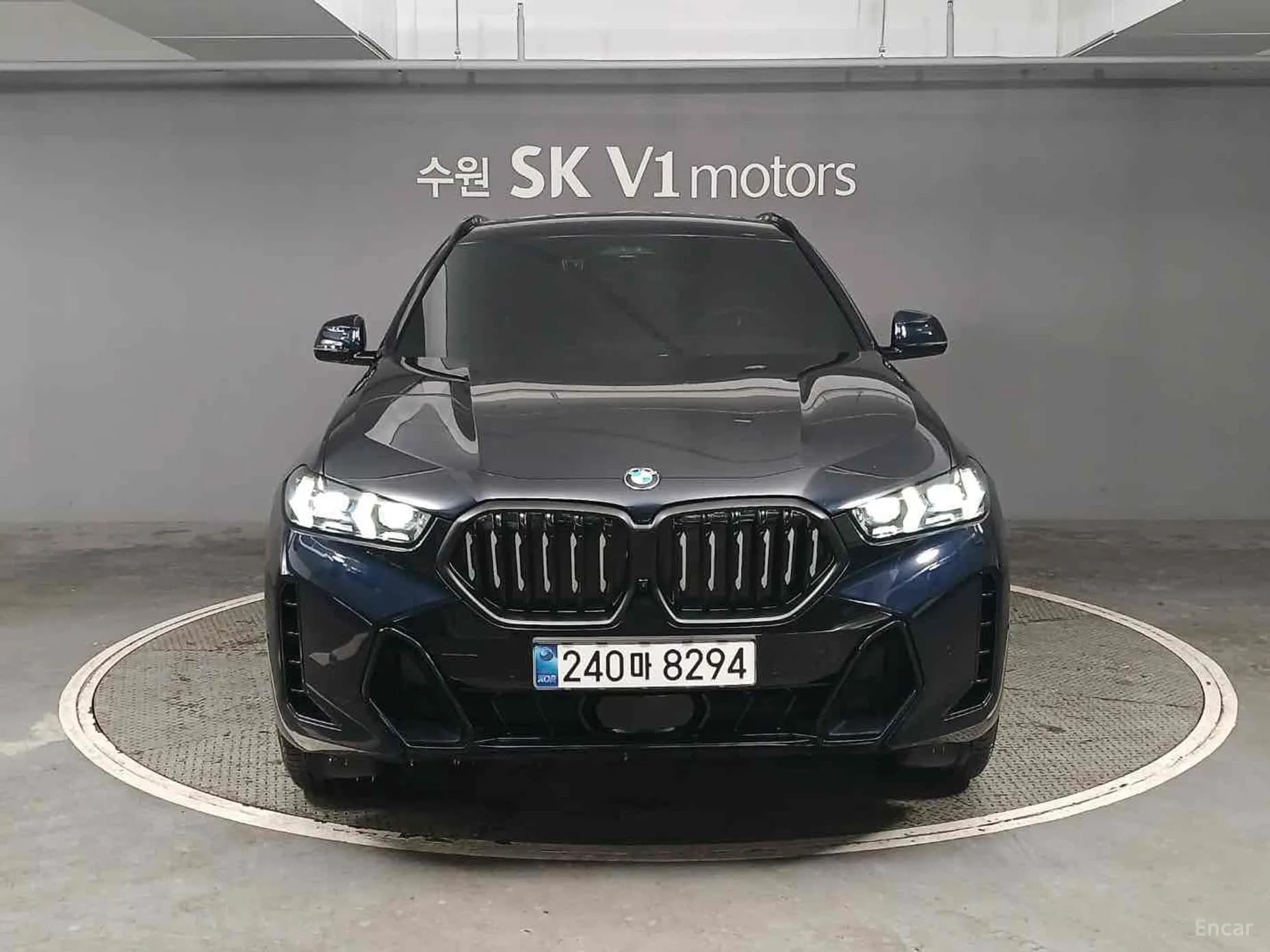 X6 (G06)