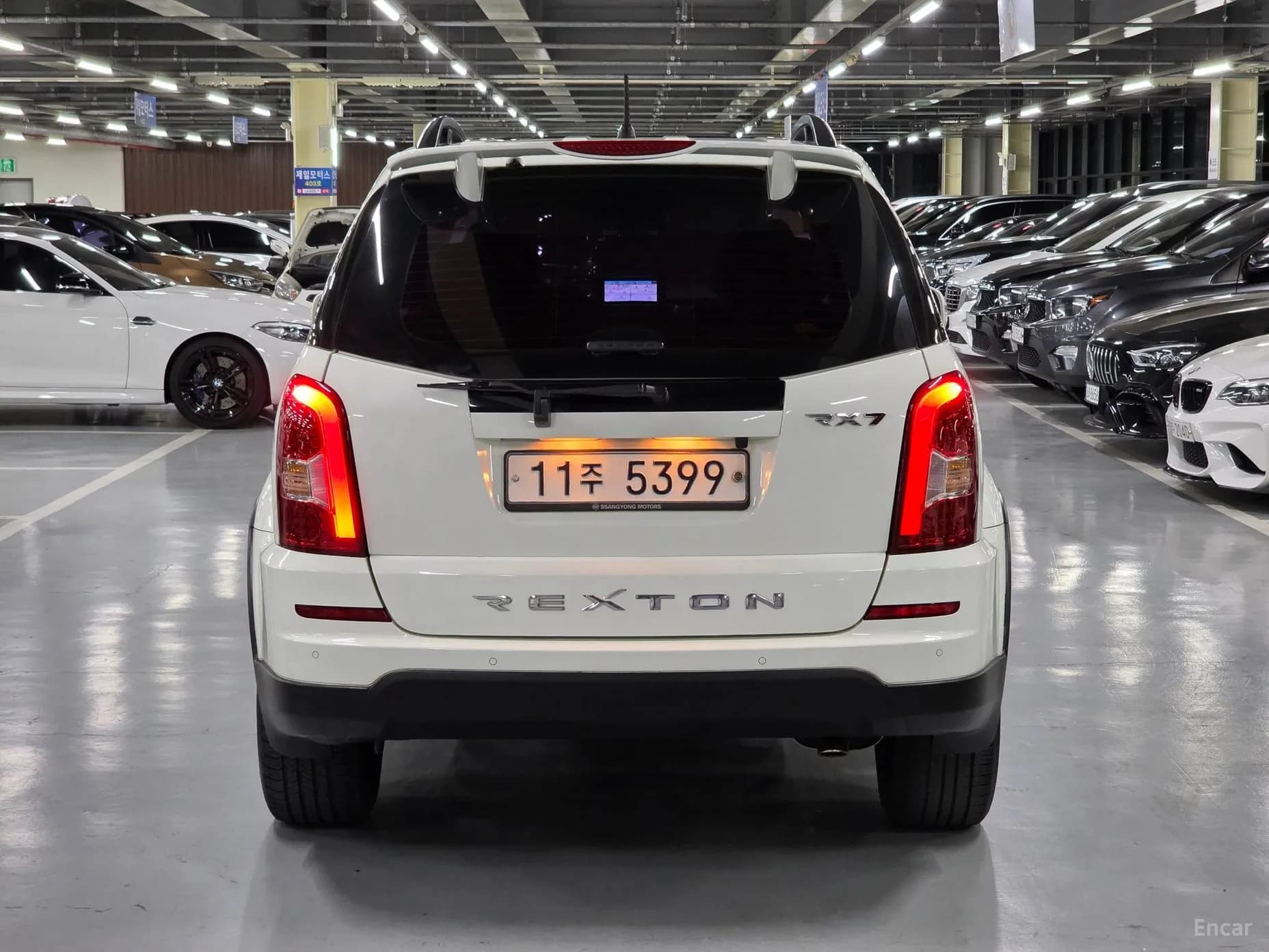 Rexton W