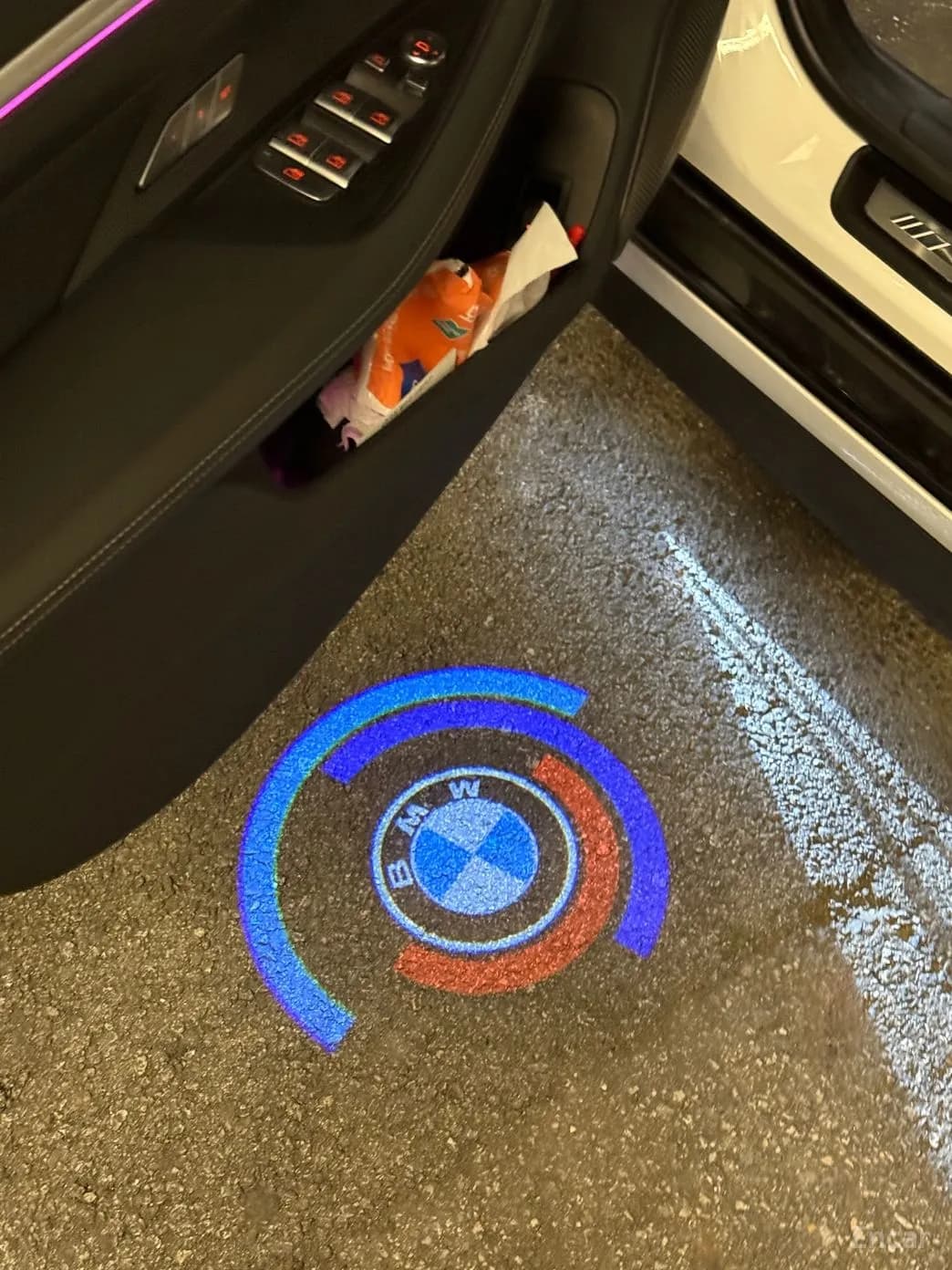 i4