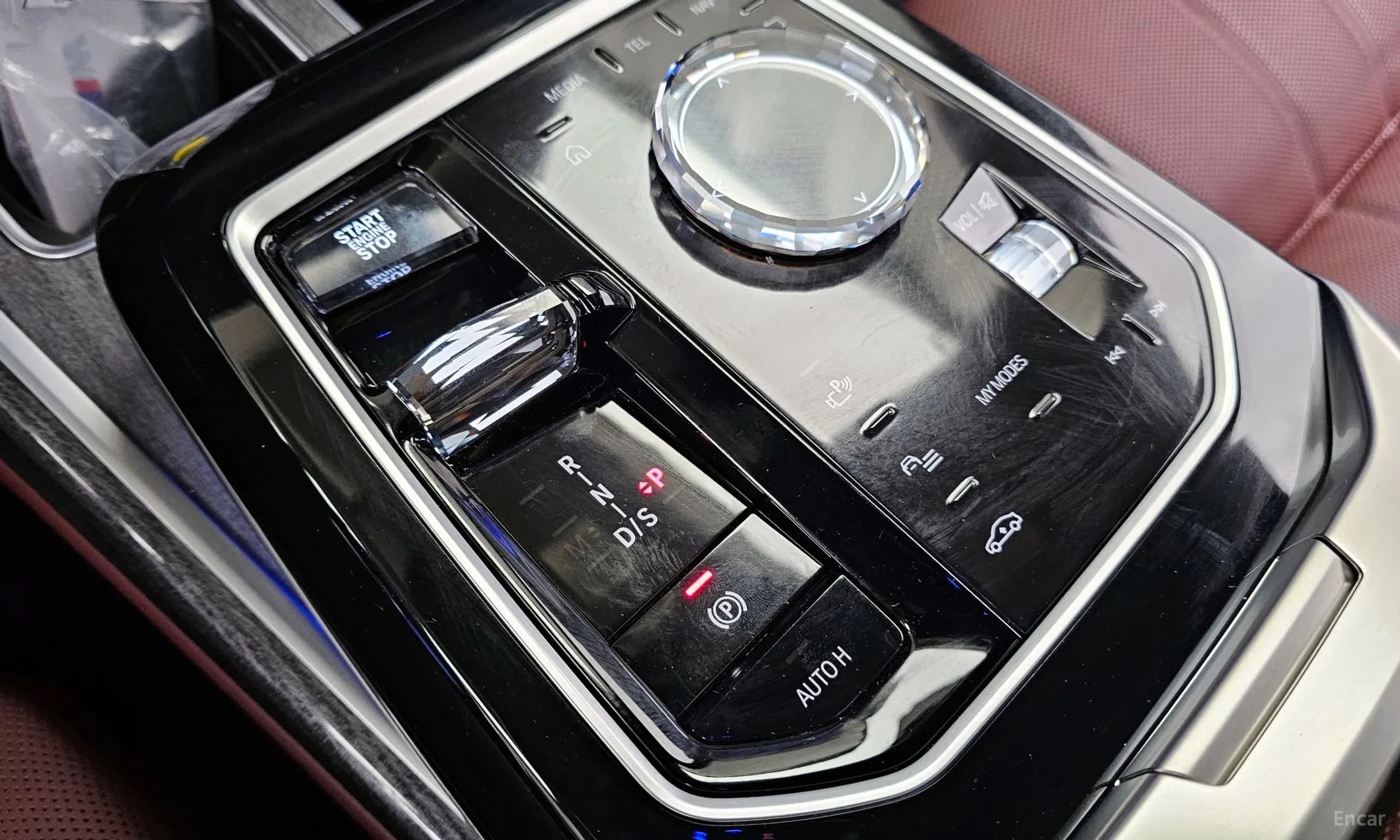 7 Series (G70)