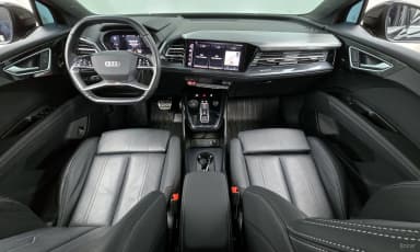 Q4 e-tron (F4)