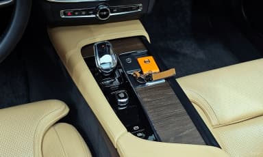 S90