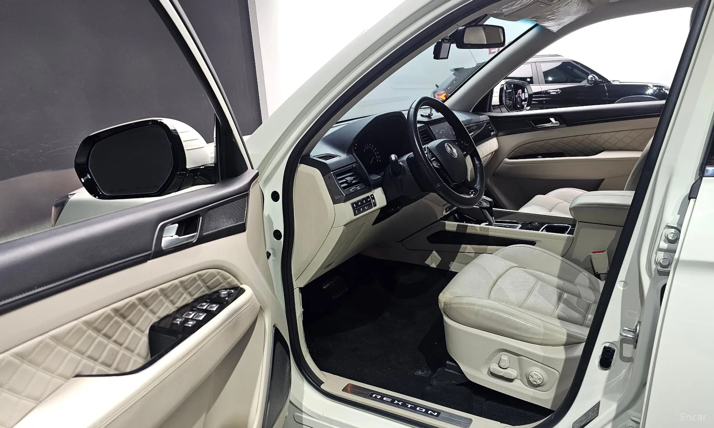 G4 Rexton