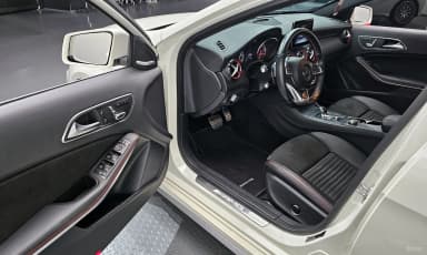 A-Class W176