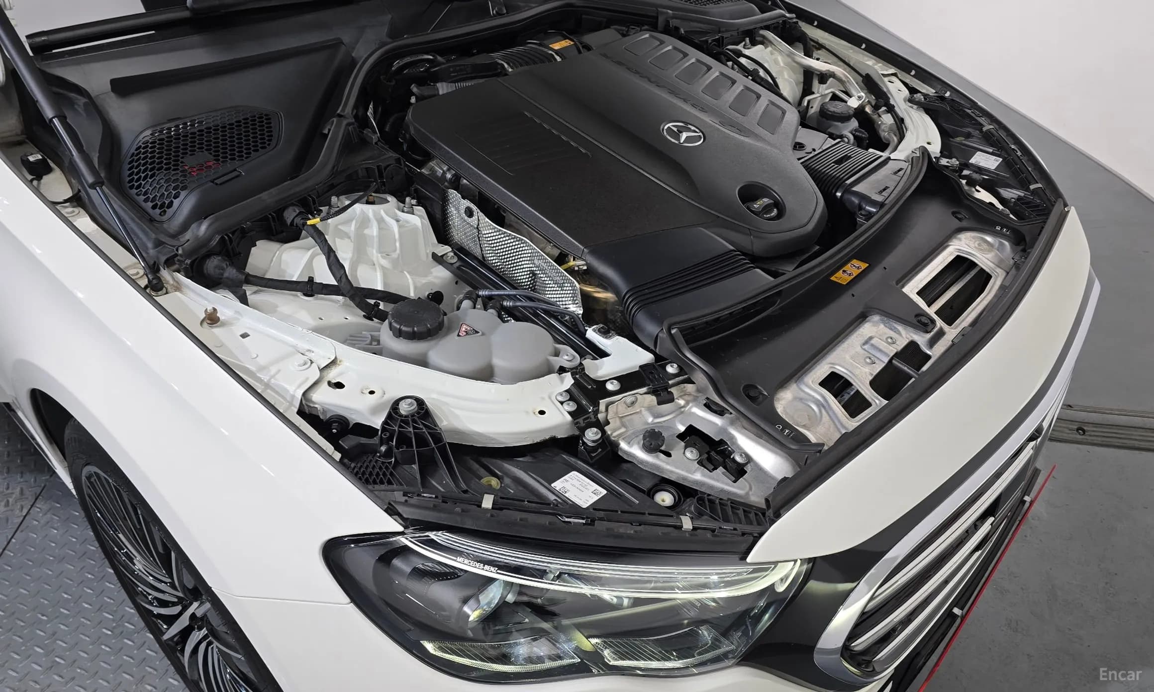 E-Class W214