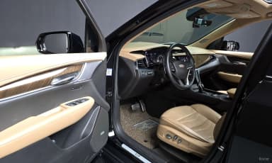 XT6