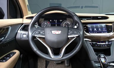 XT6