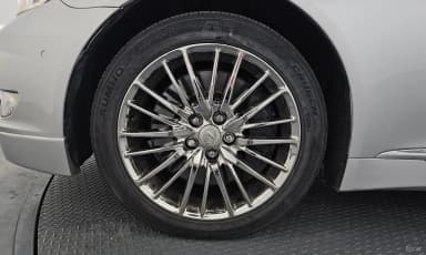 LS460
