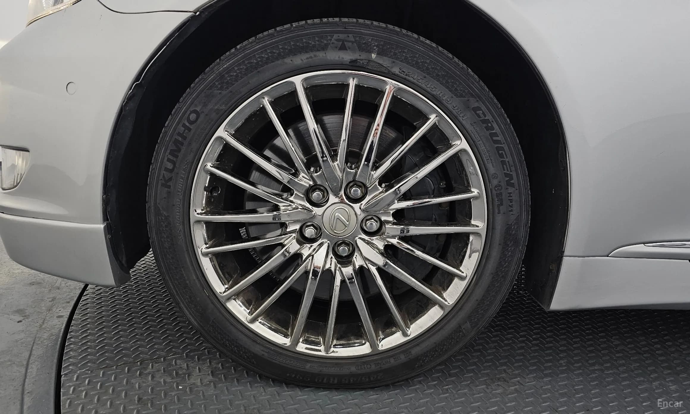 LS460