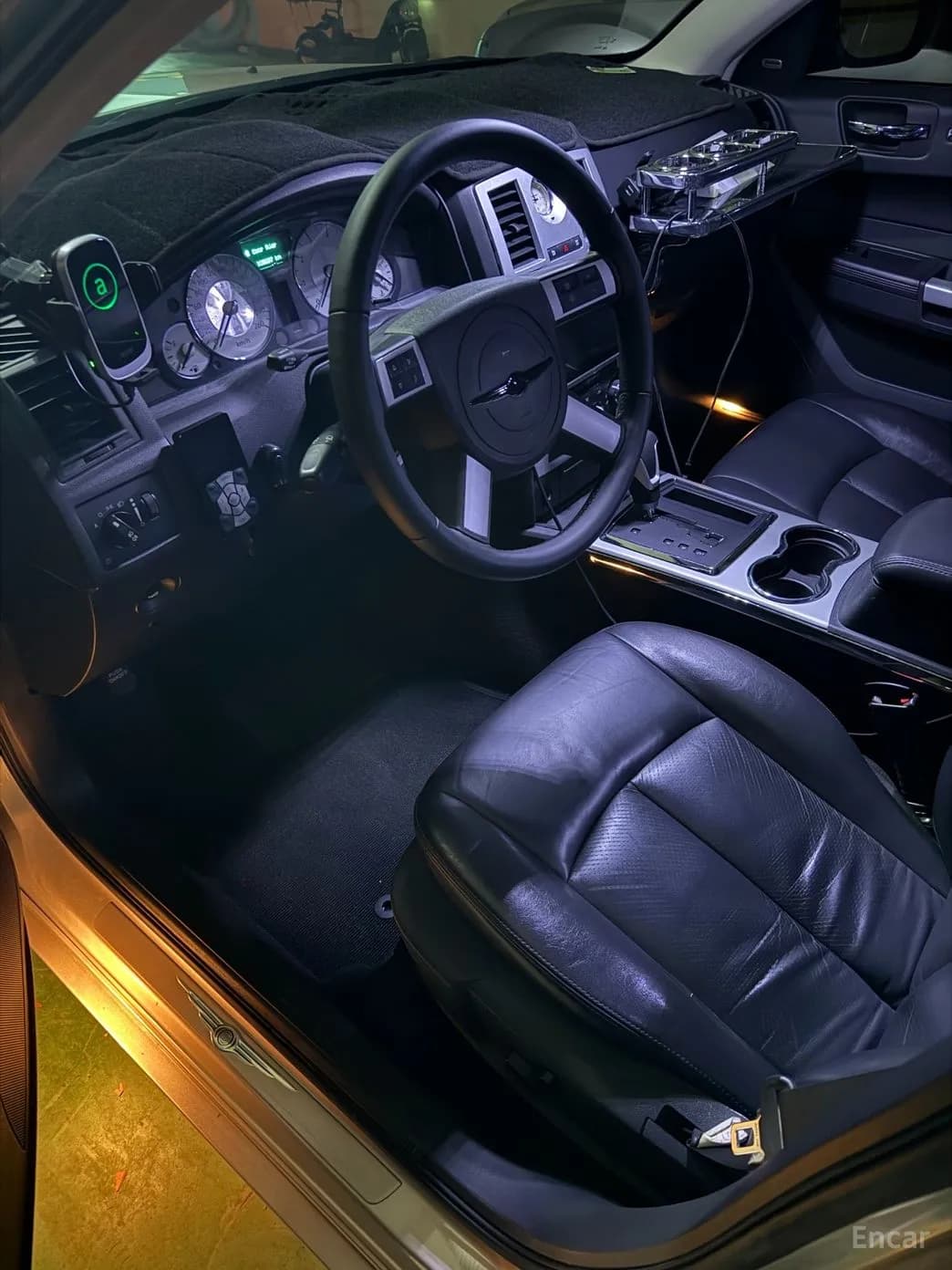 300C