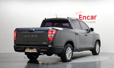 Rexton Sports Khan