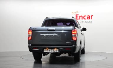 Rexton Sports Khan
