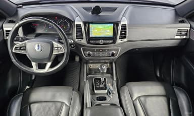 Rexton Sports Khan