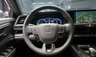 Crown crossover