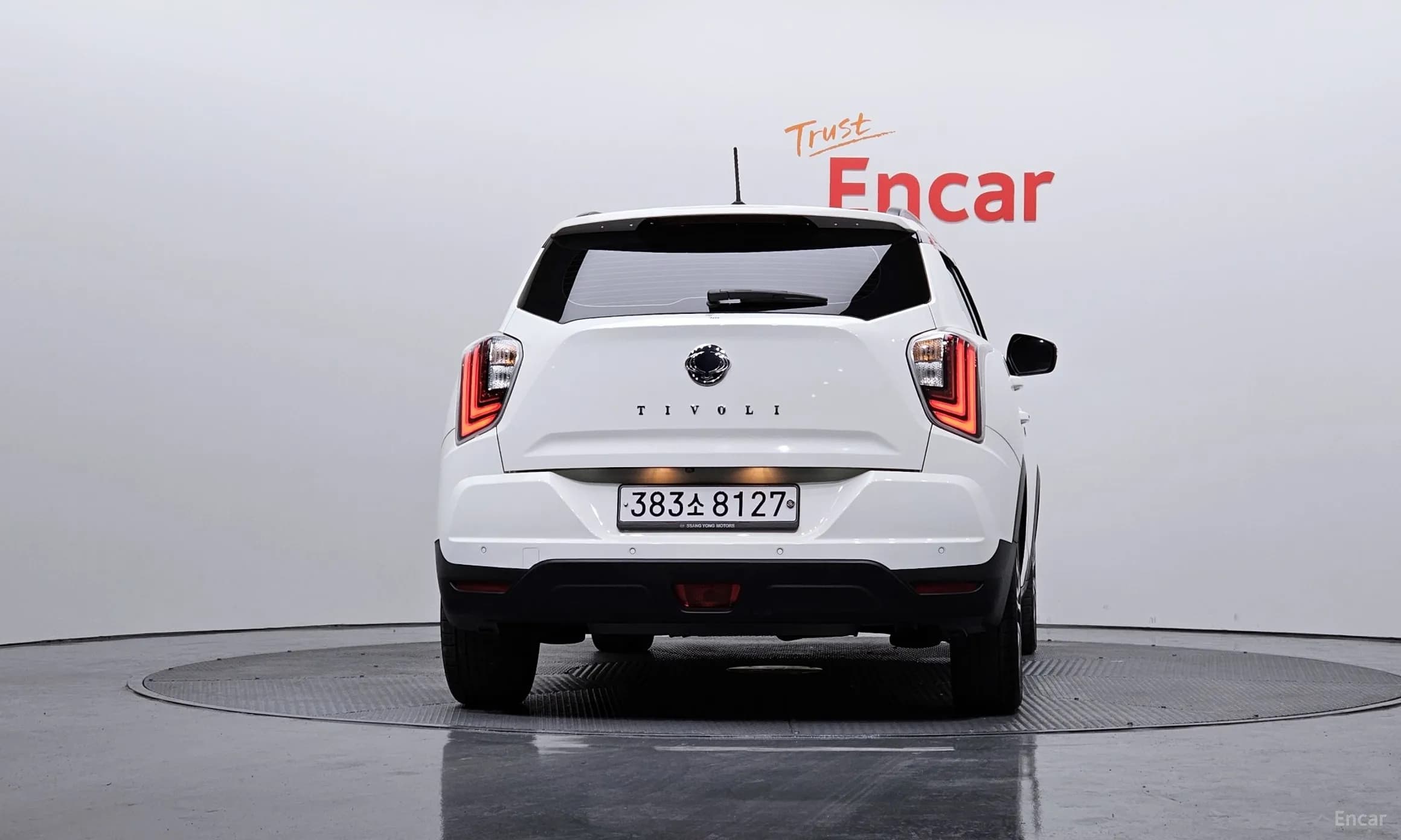 Berry New Tivoli